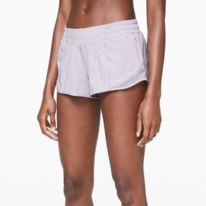 Lululemon Hotty Hot Short II *2.5" Silver Lilac